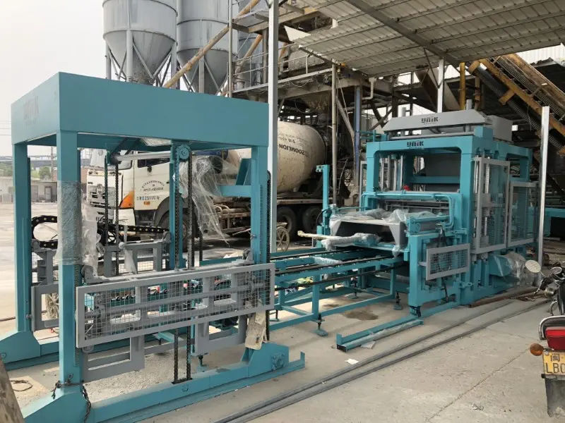 Най-доброто ръководство за машини за циментови блокове за строителната индустрия