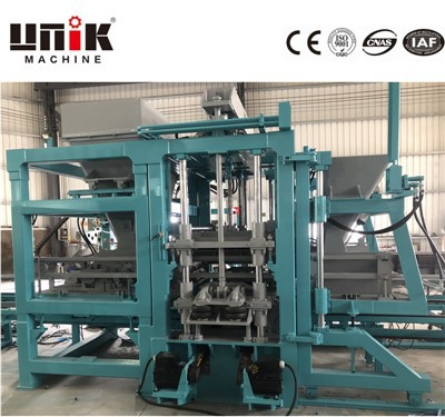 Полуавтоматична машина за производство на блокове